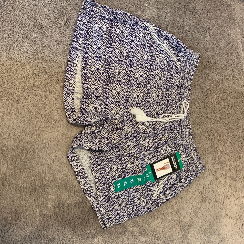 Briggs New York Blue and White Smocked Waist Shorts